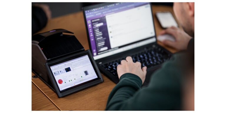 Uber_x_Regula_readers