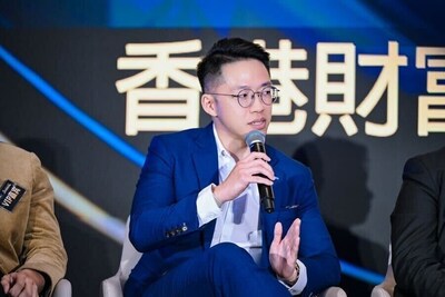 HTX Ventures head, Alec at the roundtable HTX Ventures head, Alec at the roundtable